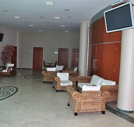 & Leisure Club